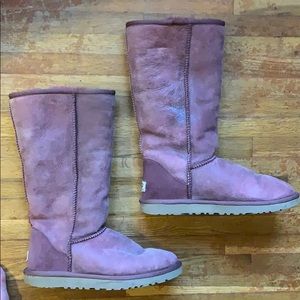 Good ole Uggs. Size 9 Tall